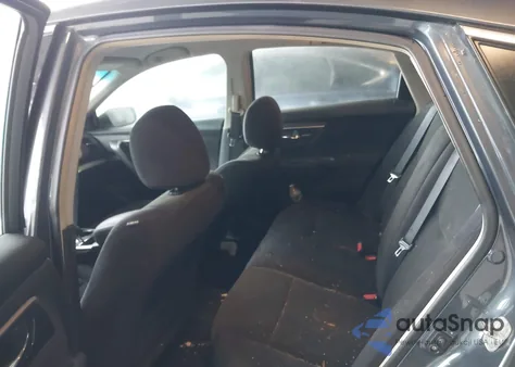 2013 Nissan Altima 2.5 S z USA, uszkodzony, nr VIN 1N4AL3AP6DC270191